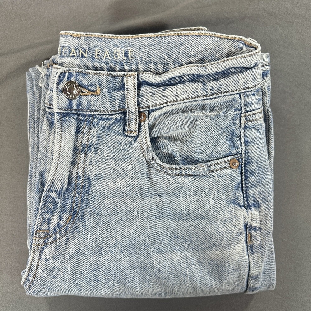 American Eagle Baggy Straight Jeans Women's 4 Mid Rise Distressed Light Wash - Picture 11 of 11